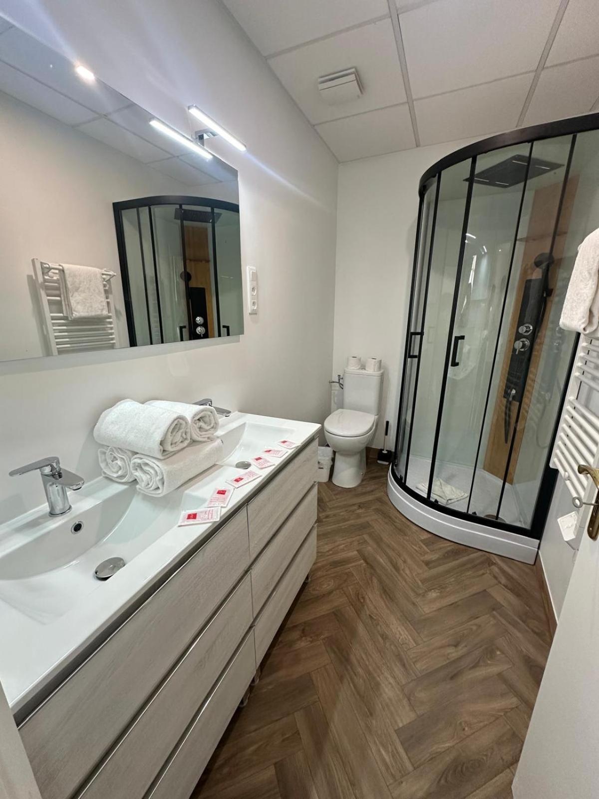 Studio A Baldaquin Du Cloitre Narbonne Ngoại thất bức ảnh